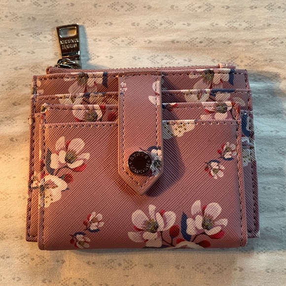 steve madden wallet - Picture 3 of 5